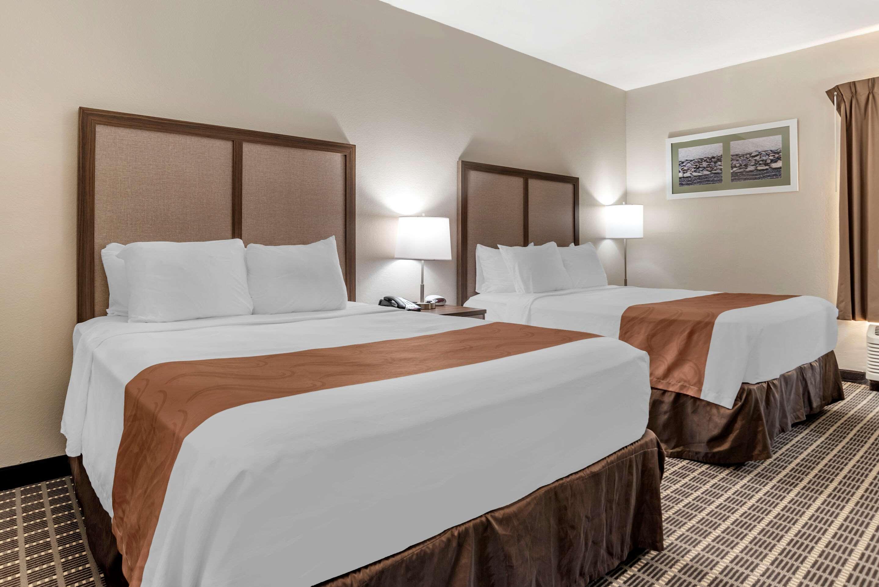 Quality Inn مولتري المظهر الخارجي الصورة