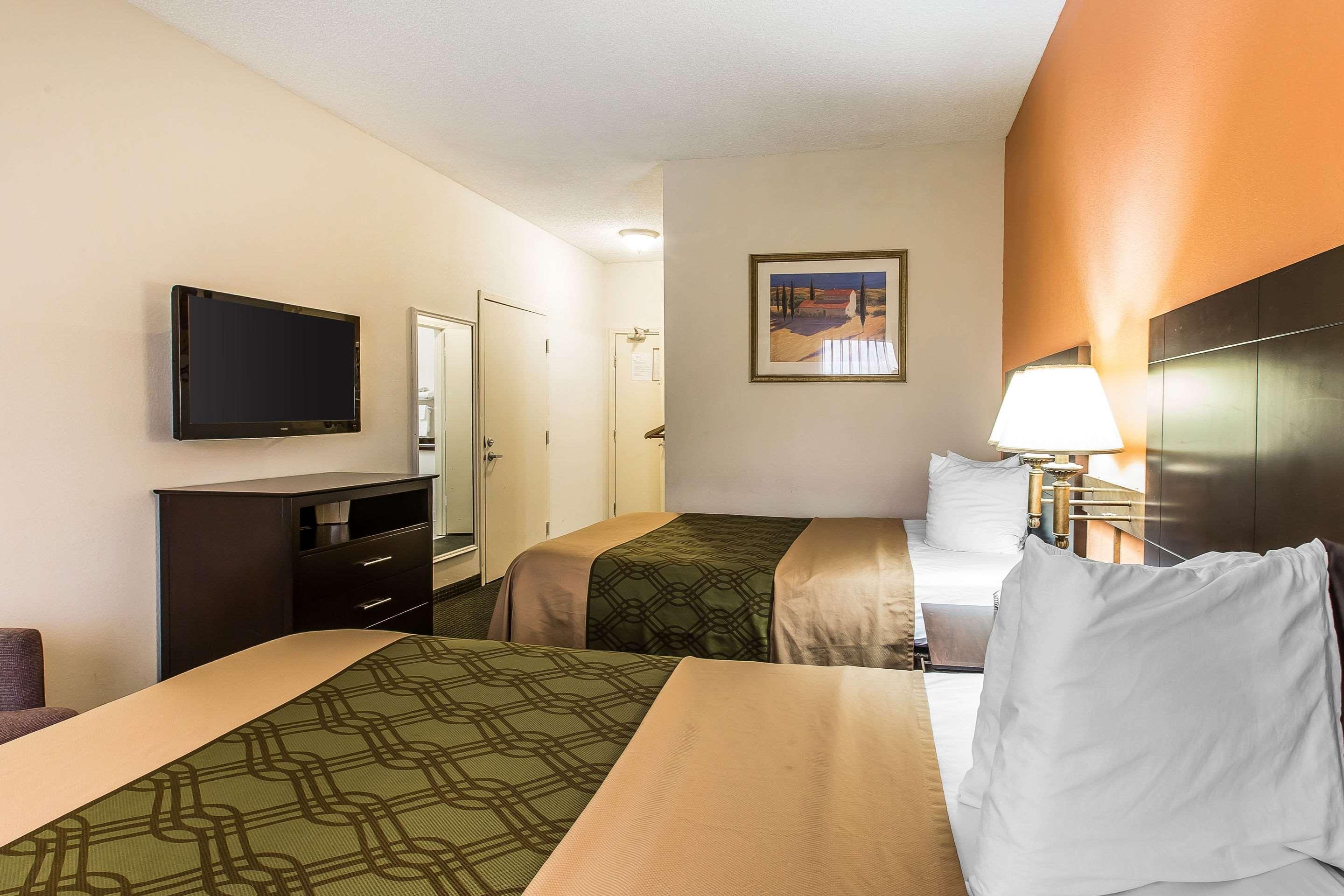 Quality Inn مولتري المظهر الخارجي الصورة