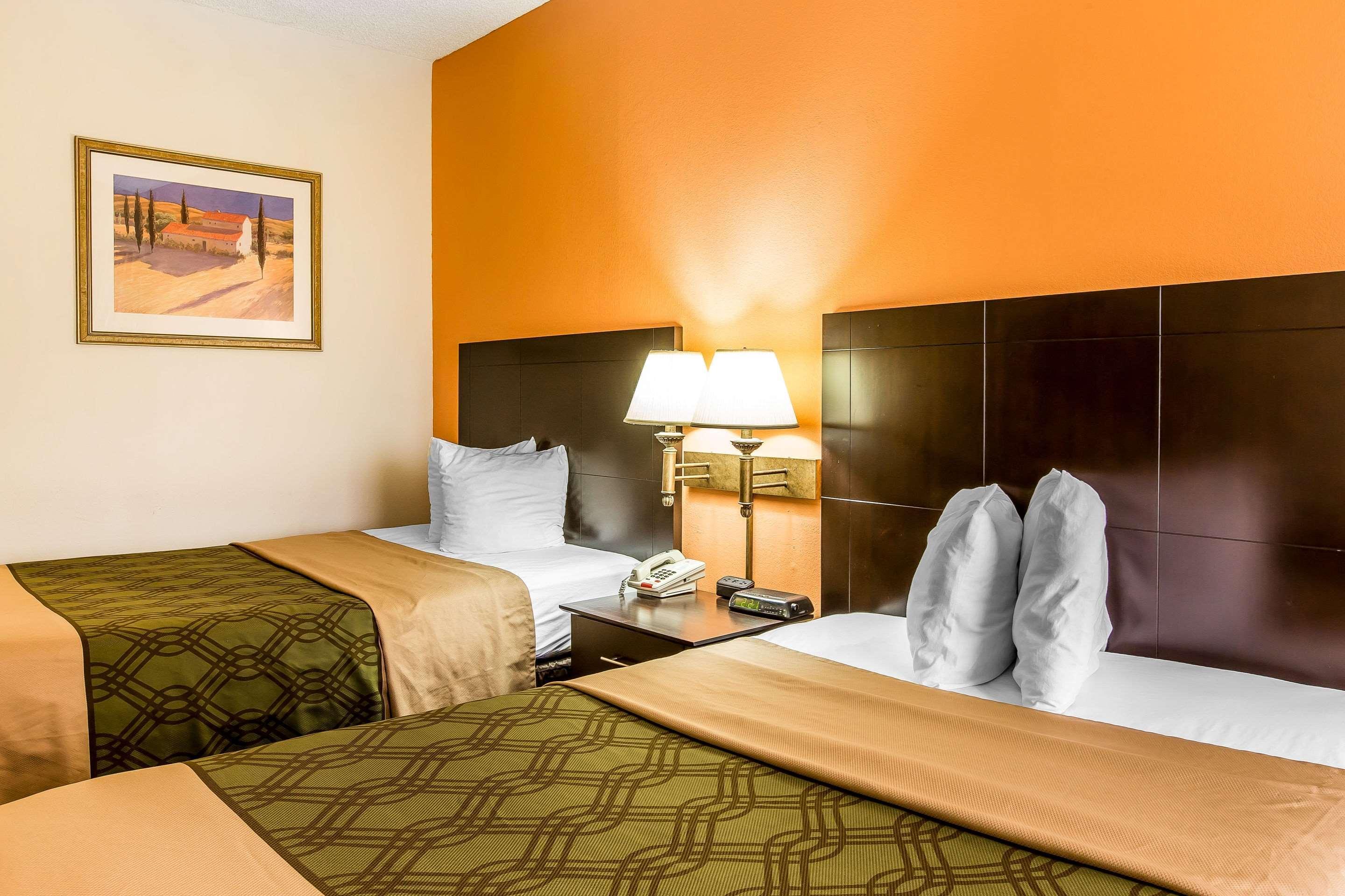 Quality Inn مولتري المظهر الخارجي الصورة