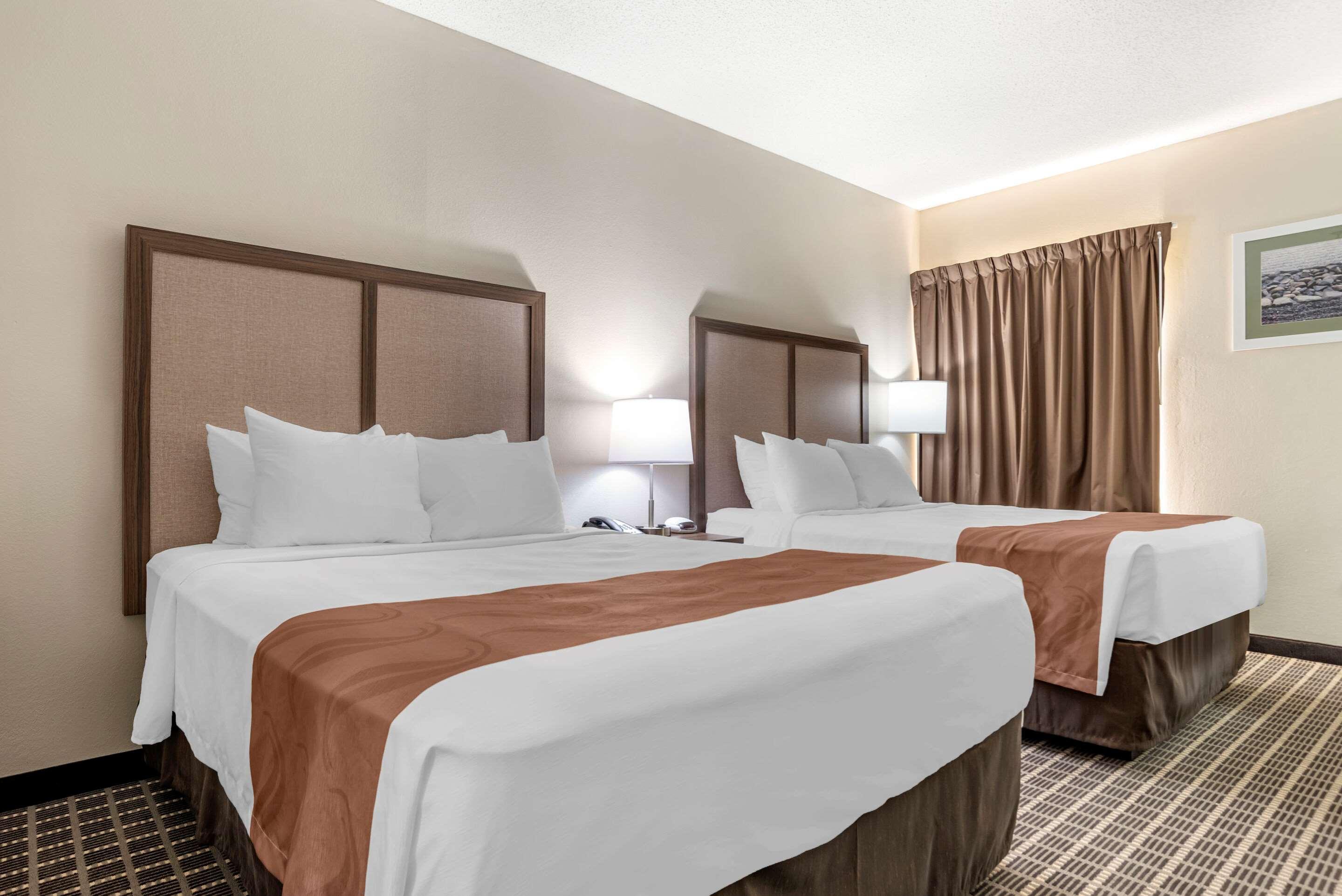 Quality Inn مولتري المظهر الخارجي الصورة