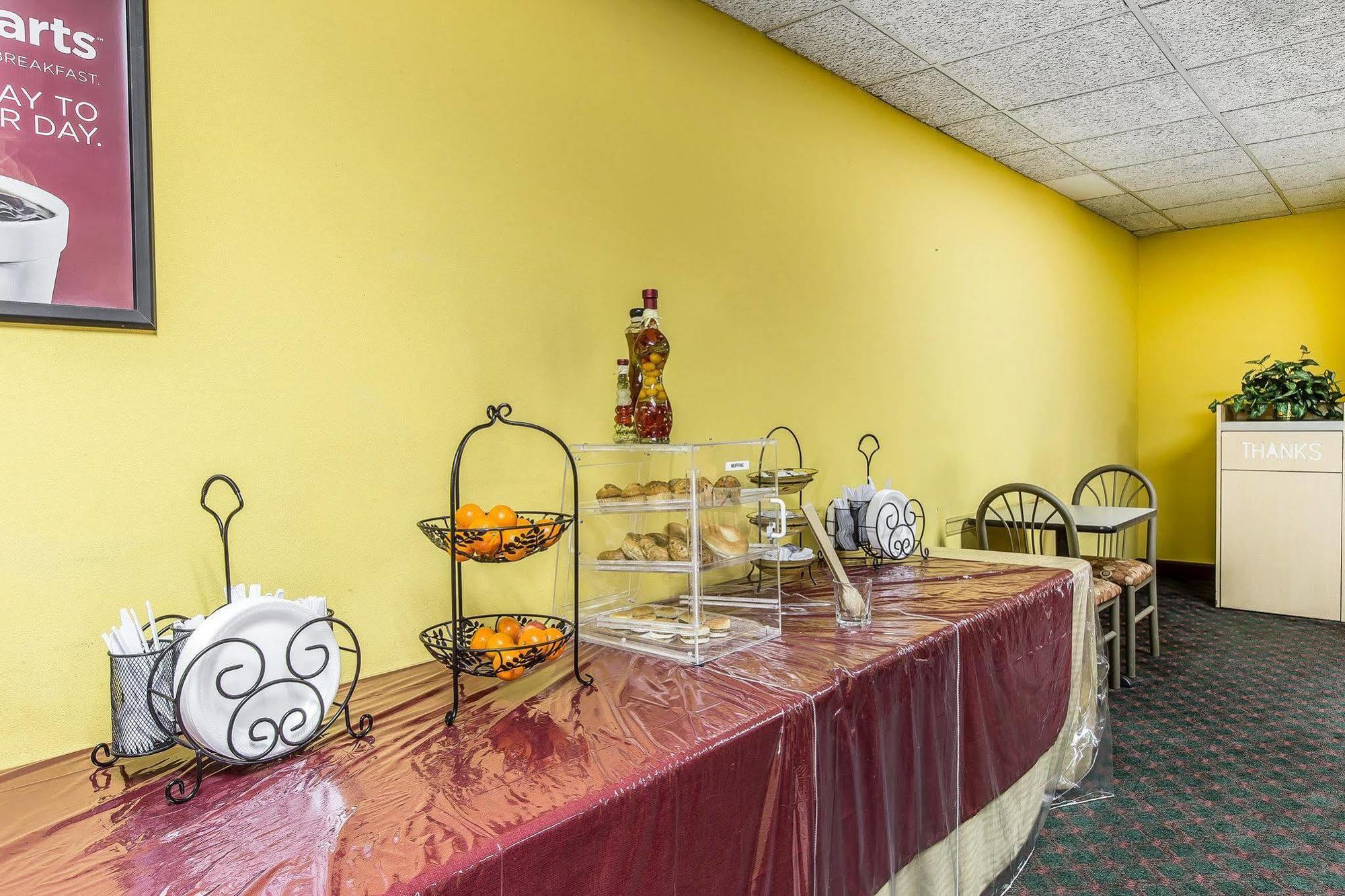 Quality Inn مولتري المظهر الخارجي الصورة